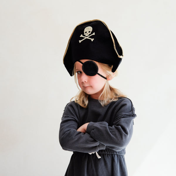 PIRATE DRESS-UP SET