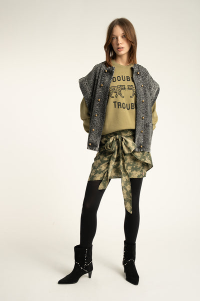 Fitted sweatshirt "double trouble" print