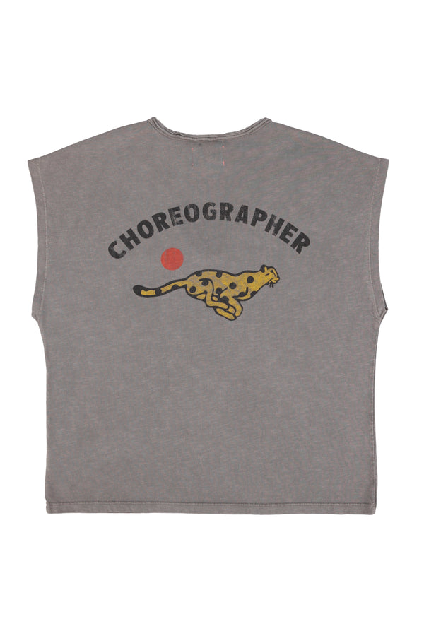 Sleeveless t-shirt w/ deep round neck "choreographer" print