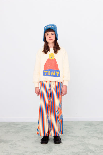 BEANIE GRAPHIC SWEATSHIRT