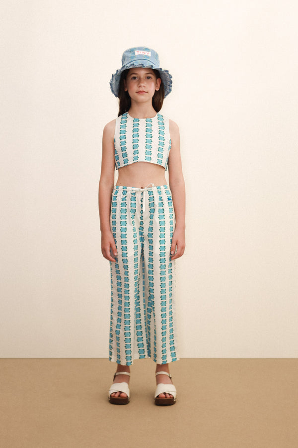 BLUE FLOWERS BUCKET HAT